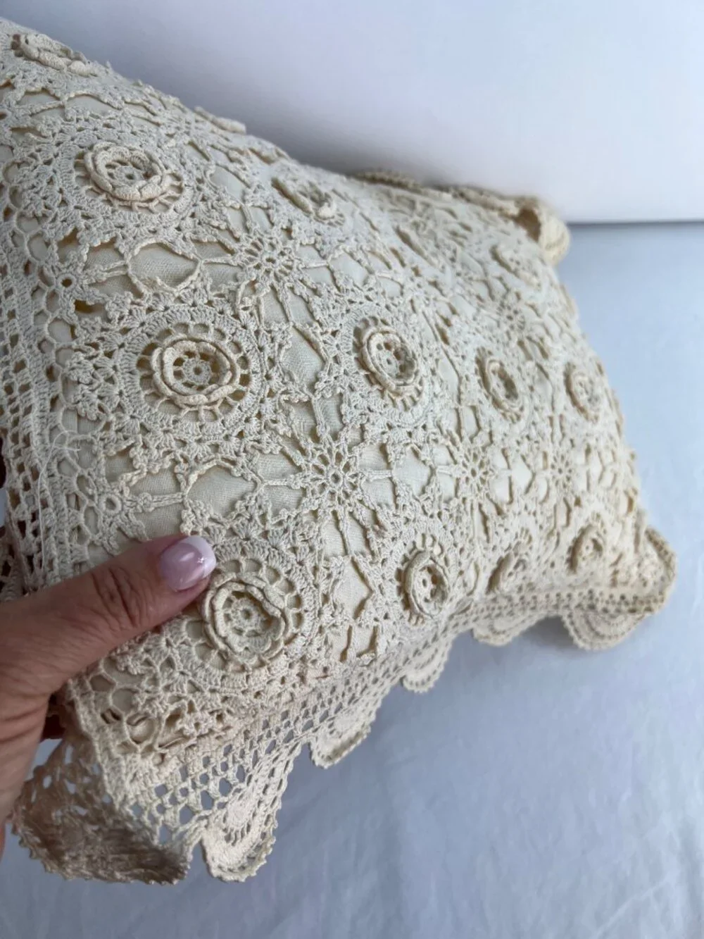 VTG Crochet Lace Cotton Pillow Cover Beige 1987 L. Kee & Co. Vintage 12x16